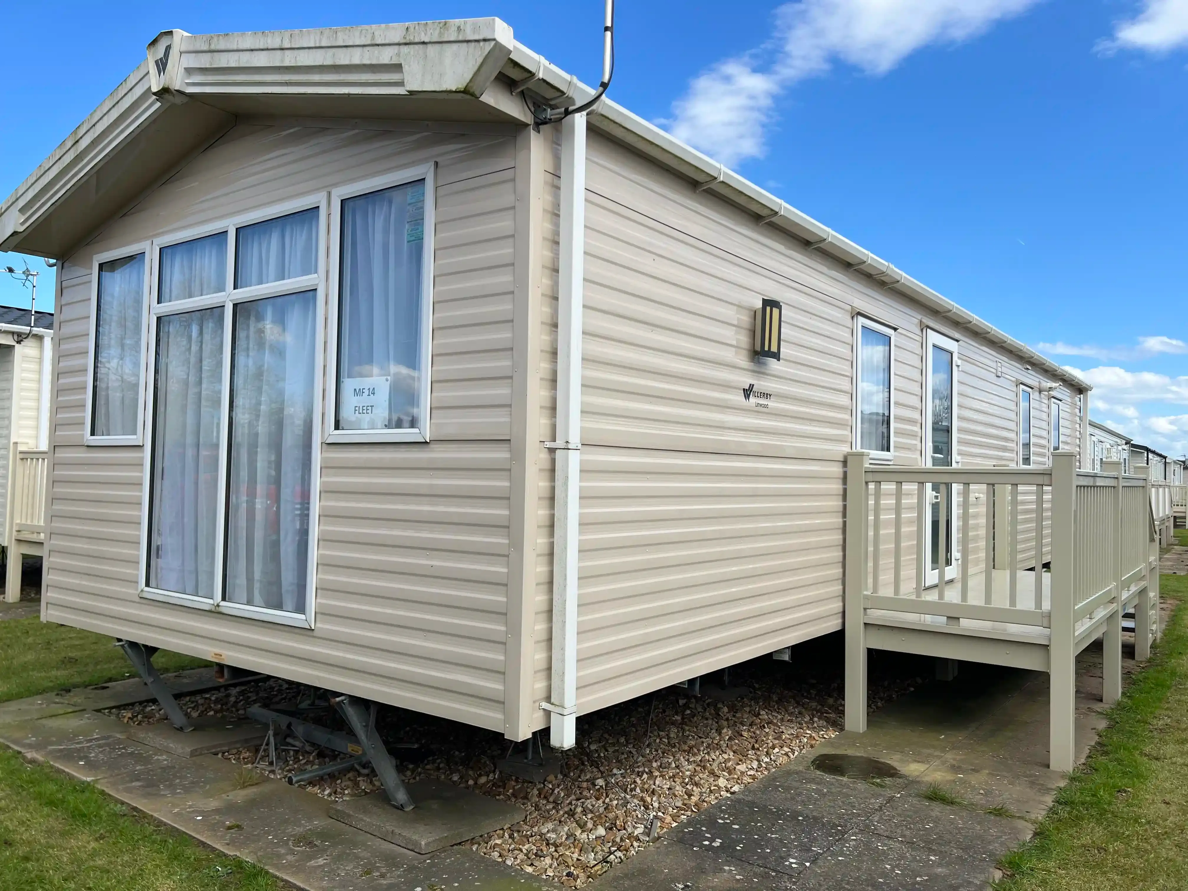 Merryfield & Sandfield Park Silver Caravan Sleeps 8